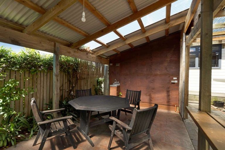 Photo of property in 69 Matai Street, Castlecliff, Whanganui, 4501