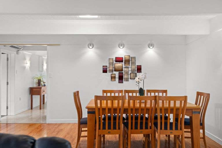 Photo of property in 83 Grahams Road, Burnside, Christchurch, 8041