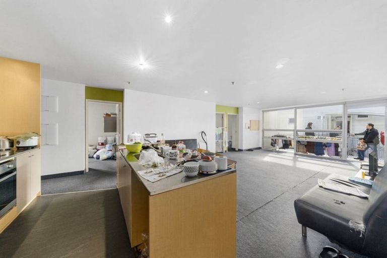 Photo of property in Hanson House, 12/27 Hanson Street, Mount Cook, Wellington, 6021