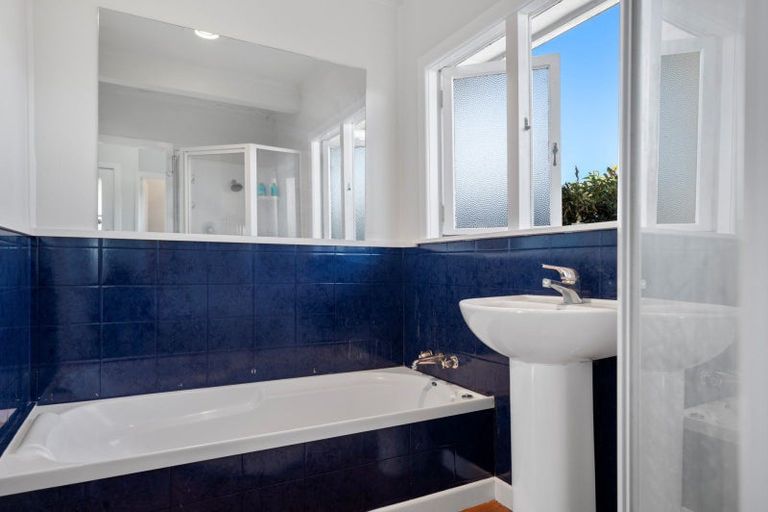 Photo of property in 60 Pemberton Crescent, Greerton, Tauranga, 3112