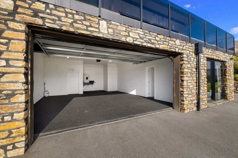 Photo of property in 30 Niger Street, Wanaka, 9305