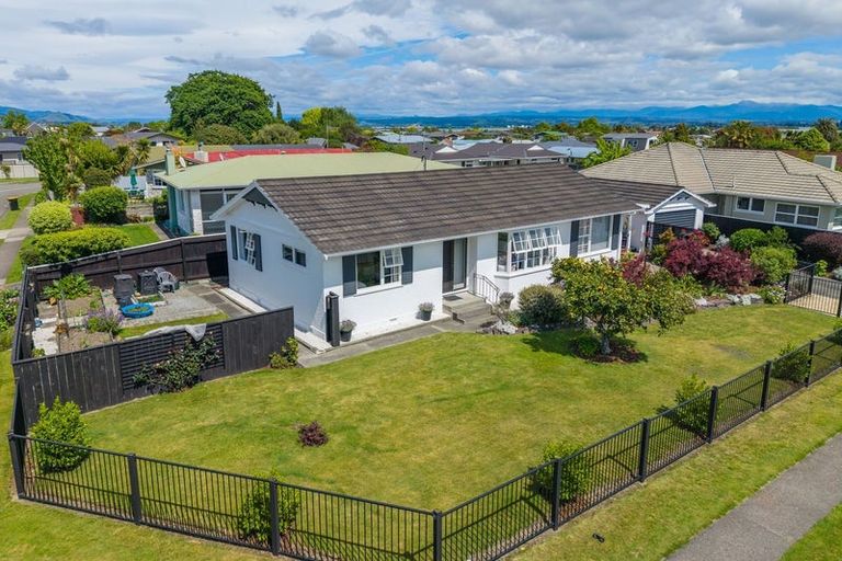 Photo of property in 7 Norwich Street, Stoke, Nelson, 7011