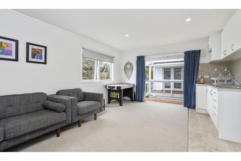 Photo of property in 35 Hall Road, Kerikeri, 0230