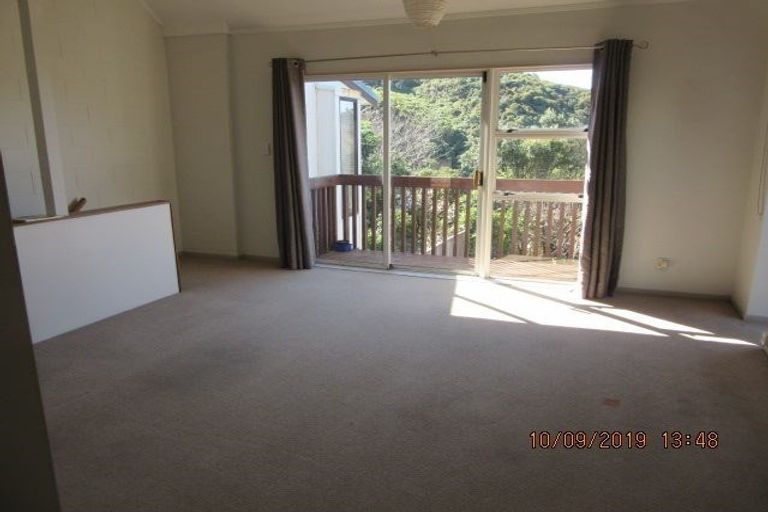 Photo of property in 1/8 Narbada Crescent, Khandallah, Wellington, 6035