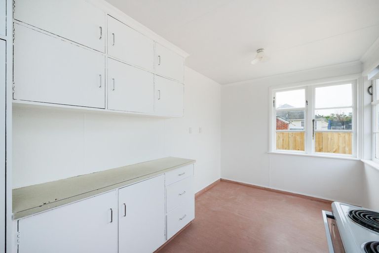 Photo of property in 70 Rangiora Avenue, Roslyn, Palmerston North, 4414