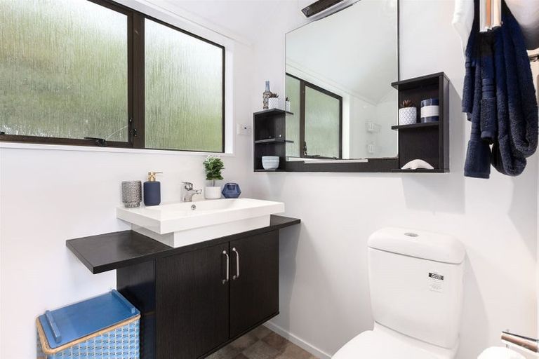 Photo of property in 5 The Haven, Whitby, Porirua, 5024