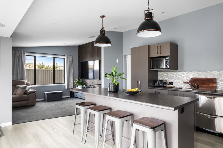 Photo of property in 42 Brandon Street, Alexandra, 9320