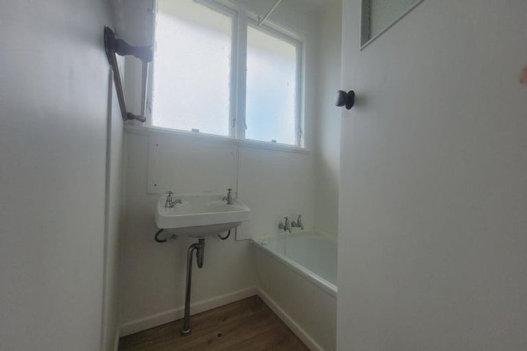 Photo of property in 70-72 Waihemo Street, Waitangirua, Porirua, 5024