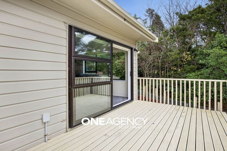 Photo of property in 27a Shackle Lane, Whitby, Porirua, 5024