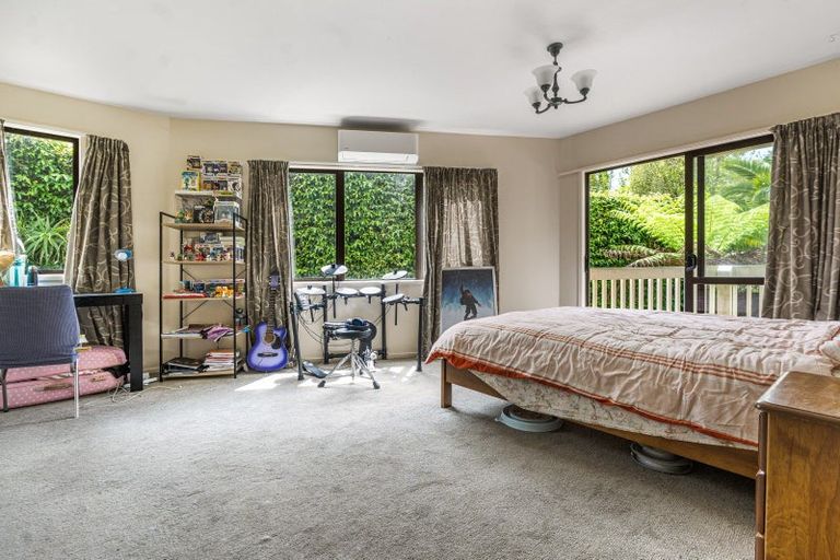 Photo of property in 10c Matipo Road, Mairangi Bay, Auckland, 0630