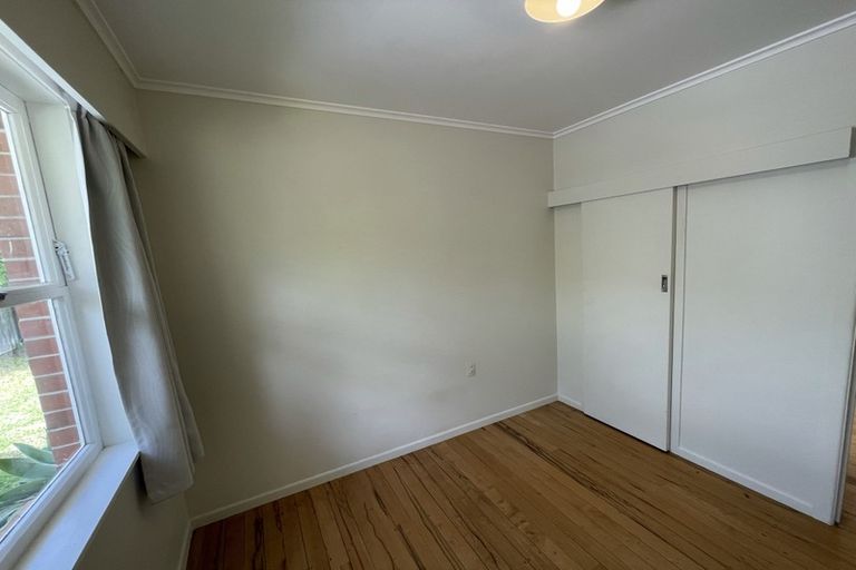 Photo of property in 1/10 Eban Avenue, Hillcrest, Auckland, 0627