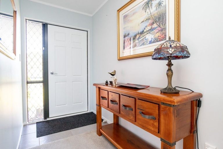 Photo of property in 9a Walton Place, Ngatea, 3503