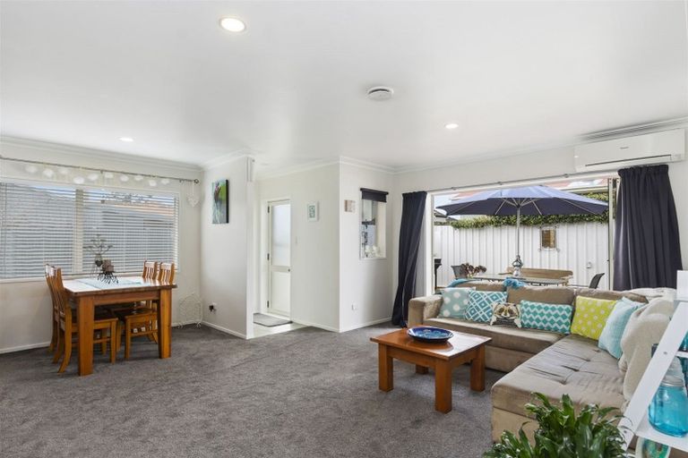 Photo of property in 496b Devonport Road, Tauranga South, Tauranga, 3112