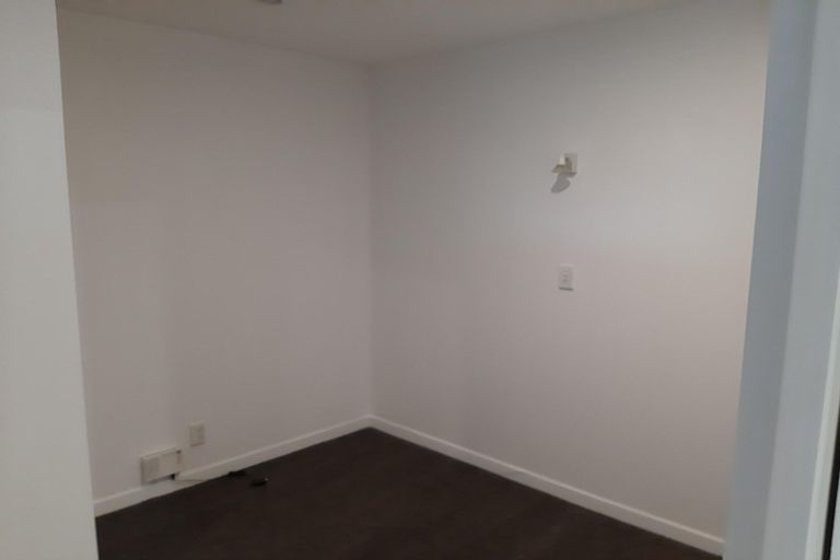 Photo of property in Terrace Heights Apartments, 5e/163 The Terrace, Wellington Central, Wellington, 6011