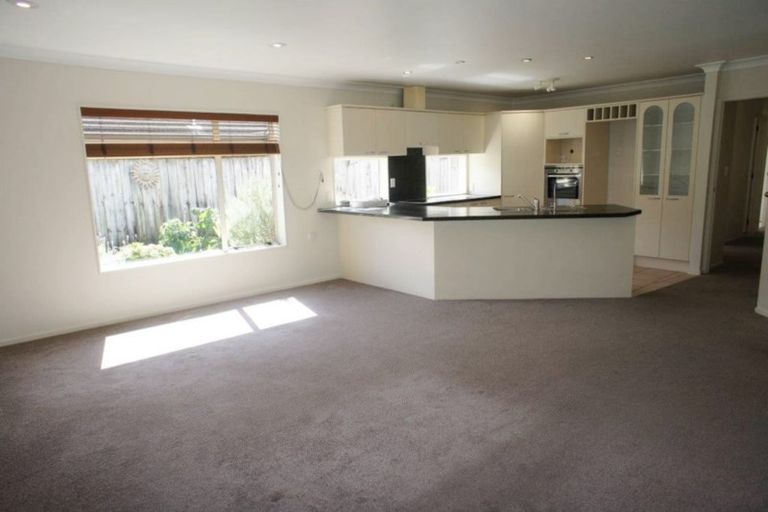 Photo of property in 69 Landing Drive, Albany, Auckland, 0632