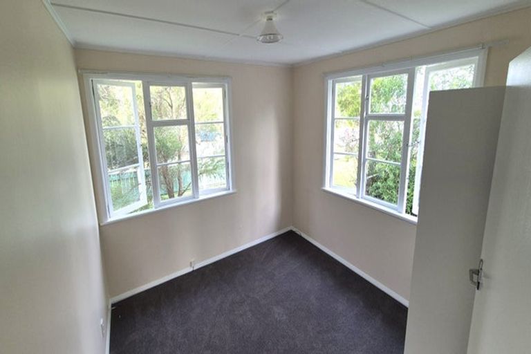 Photo of property in 66 Domett Street, Westport, 7825