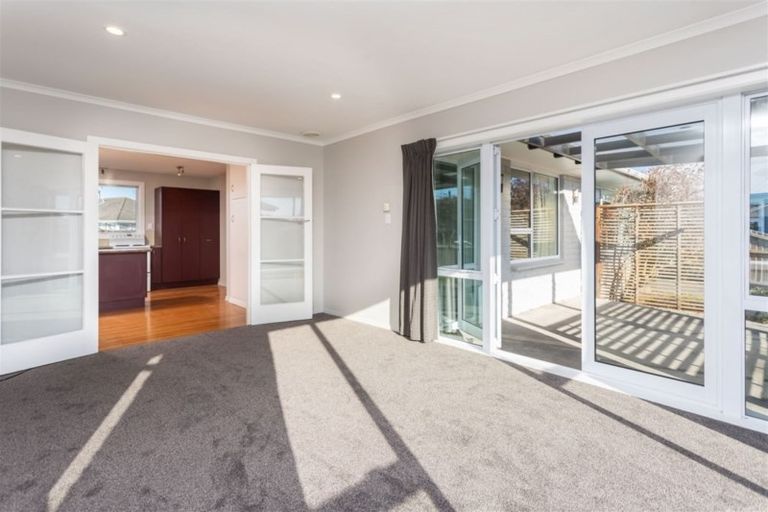 Photo of property in 25 Horton Place, Avondale, Christchurch, 8061