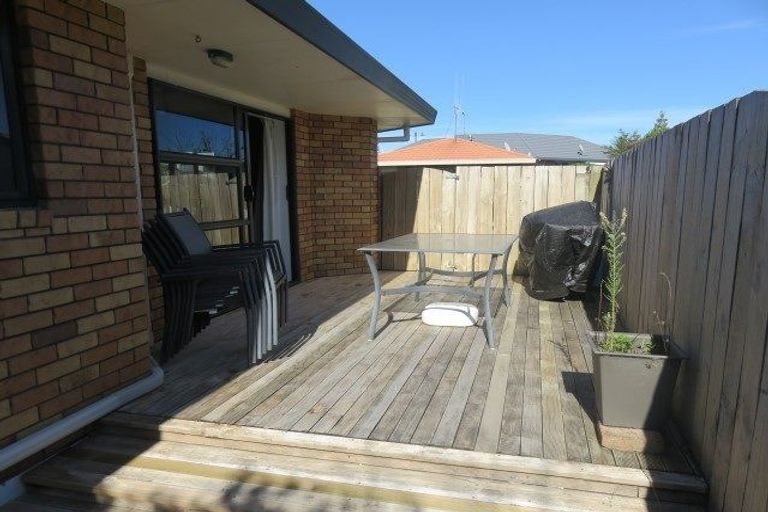 Photo of property in 17 Mews Place, Forest Lake, Hamilton, 3200