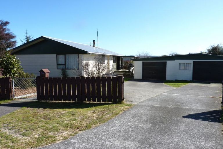 Photo of property in 6 Reid Grove, Richmond Heights, Taupo, 3330