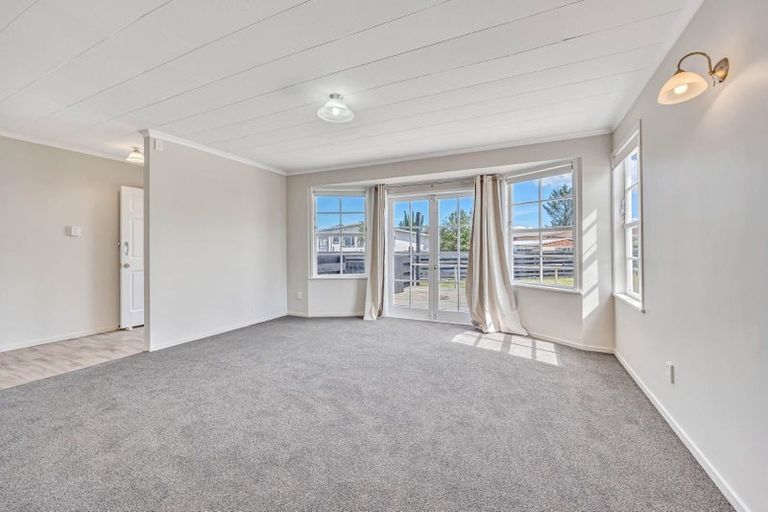 Photo of property in 17a Arnwood Street, Manurewa, Auckland, 2102