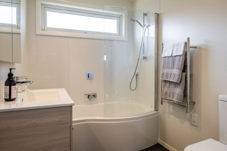 Photo of property in 9a Heather Grove, Fairfield, Lower Hutt, 5011