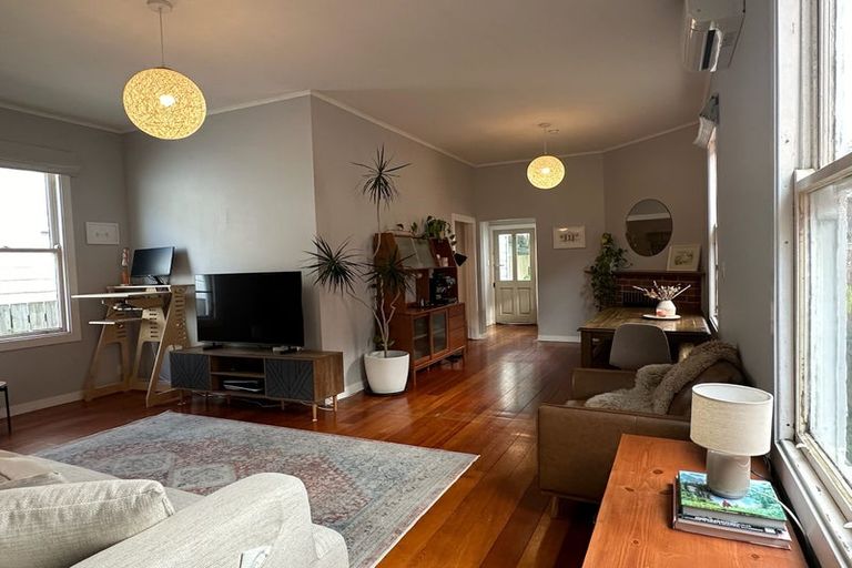 Photo of property in 20 Salek Street, Kilbirnie, Wellington, 6022