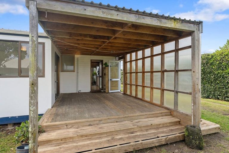 Photo of property in 3a Manuka Street, Otaki Beach, Otaki, 5512