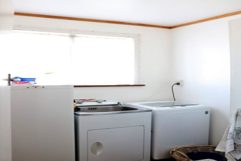 Photo of property in 90 Tiro Tiro Road, Levin, 5510