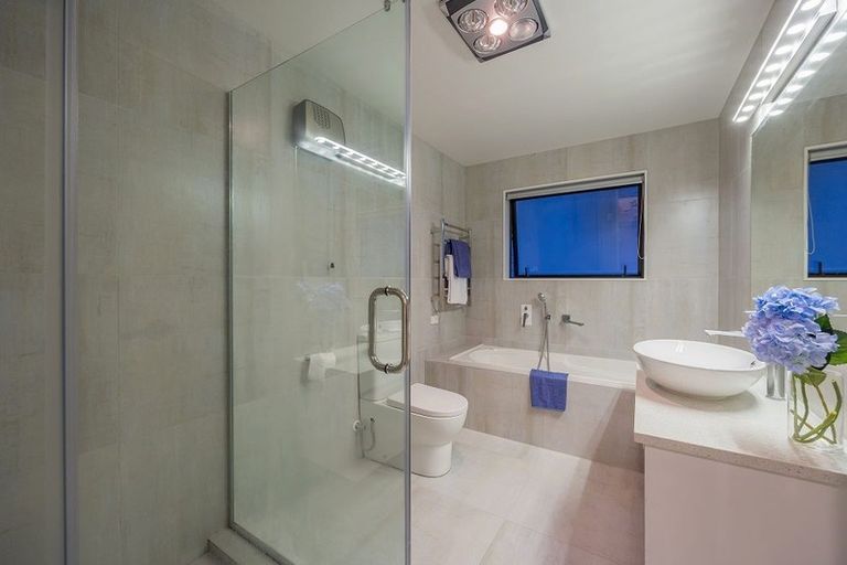 Photo of property in 10 Drumconnell Drive, Flat Bush, Auckland, 2019