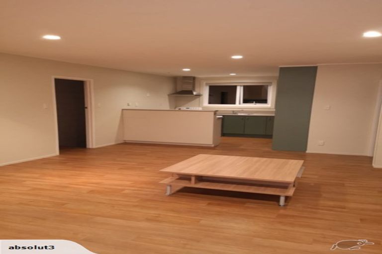 Photo of property in 2/15 Hanlon Crescent, Narrow Neck, Auckland, 0624