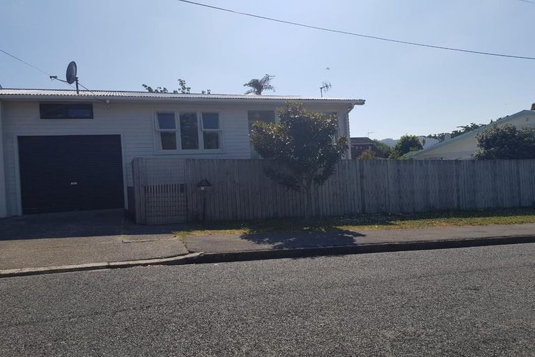 Photo of property in 1 Carter Street, Belmont, Lower Hutt, 5010