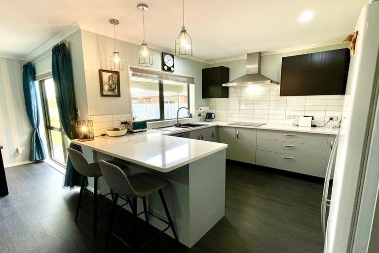 Photo of property in 30 Kestrel Avenue, Welcome Bay, Tauranga, 3112