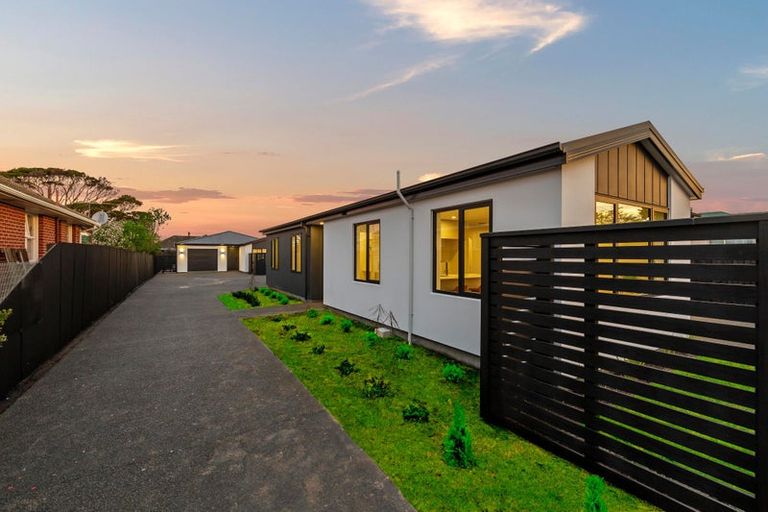 Photo of property in 10a Farquhars Road, Redwood, Christchurch, 8051