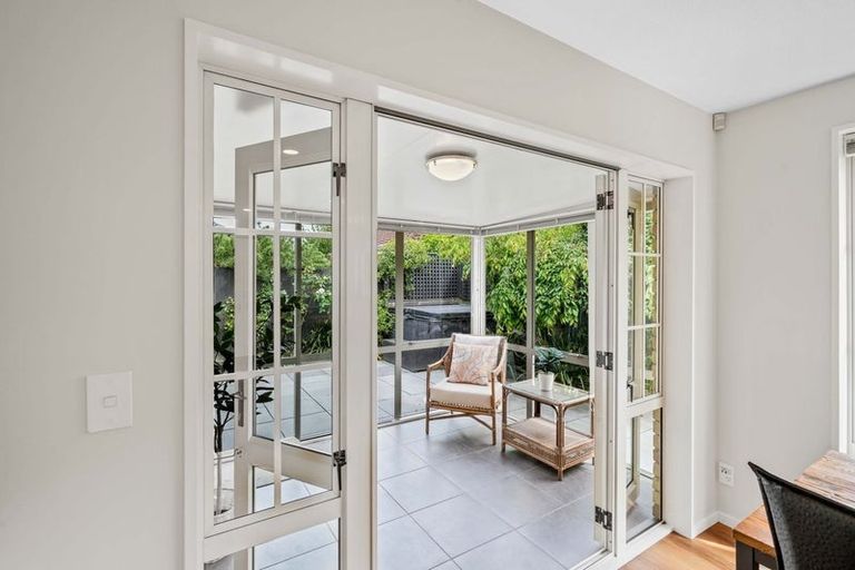 Photo of property in 22 Newnham Terrace, Upper Riccarton, Christchurch, 8041