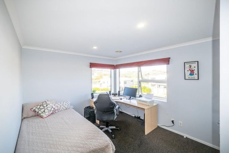 Photo of property in 51 Mauldeth Terrace, Churton Park, Wellington, 6037