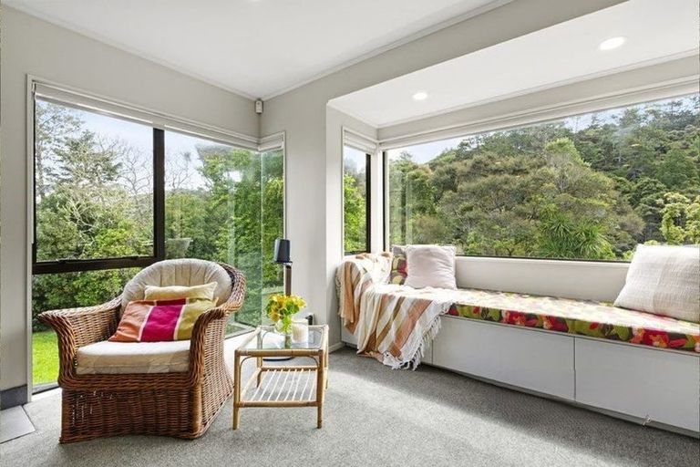 Photo of property in 126 Lynn Road, Bayview, Auckland, 0629