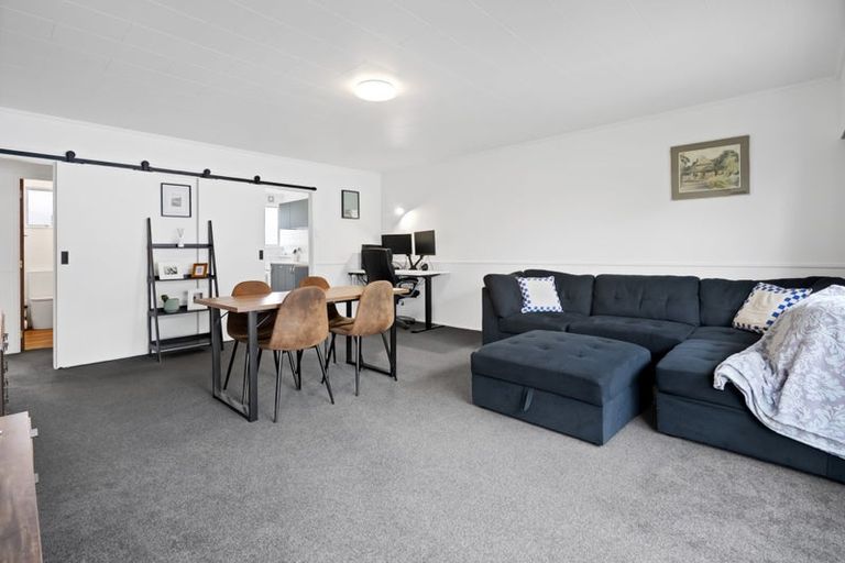 Photo of property in 3b Bideford Street, Brooklands, New Plymouth, 4310