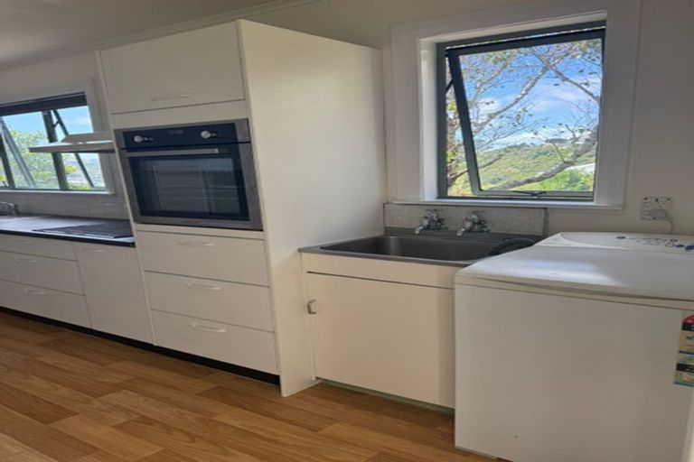 Photo of property in 21 Fraser Avenue, Johnsonville, Wellington, 6037