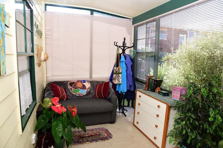 Photo of property in 4/70-76 Whiteley Street, Moturoa, New Plymouth, 4310