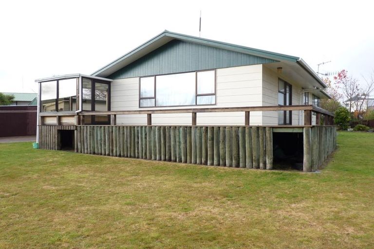 Photo of property in 6 Reid Grove, Richmond Heights, Taupo, 3330