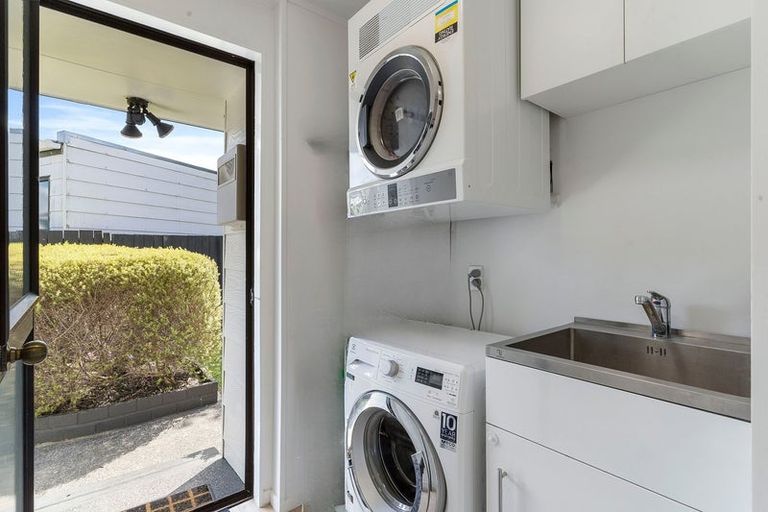 Photo of property in 2/63a Colwill Road, Massey, Auckland, 0614