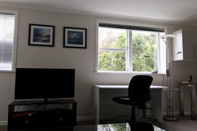 Photo of property in 39 Norwich Street, Wilton, Wellington, 6012