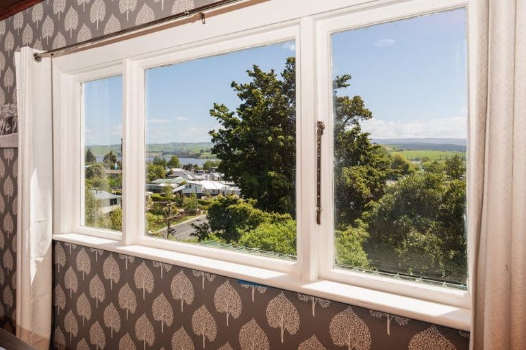 Photo of property in 20 Greenhithe Street, Waihola, Milton, 9073