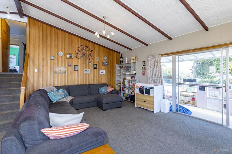 Photo of property in 18 Burgess Street, Pleasant Point, 7903