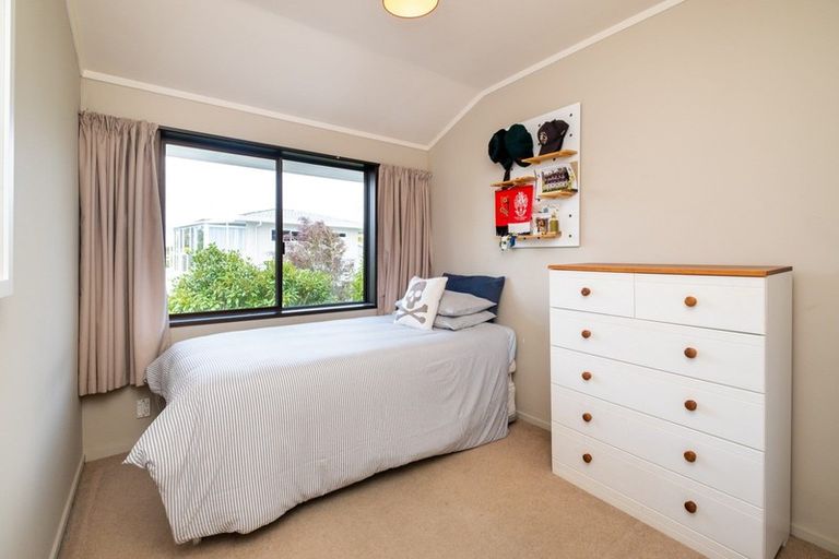 Photo of property in 89 James Cook Street, Havelock North, 4130
