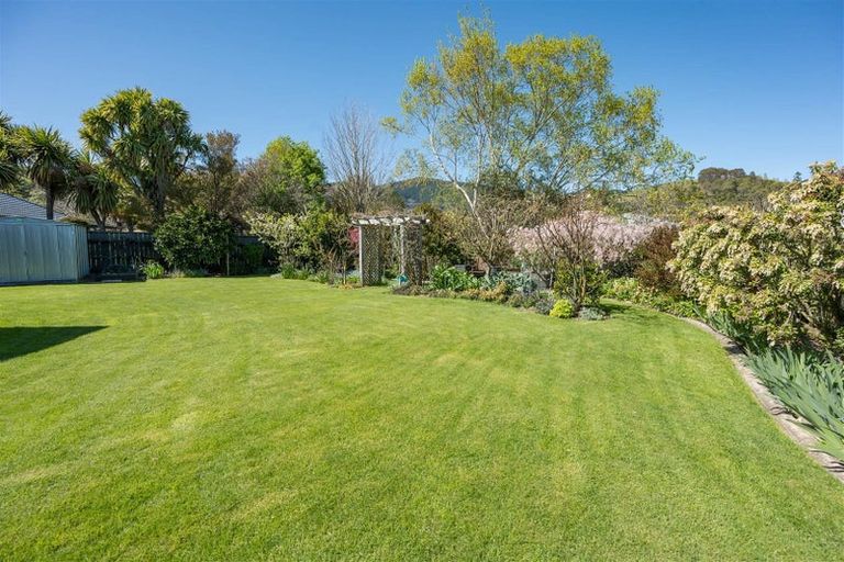 Photo of property in 23 Trolove Place, Stoke, Nelson, 7011