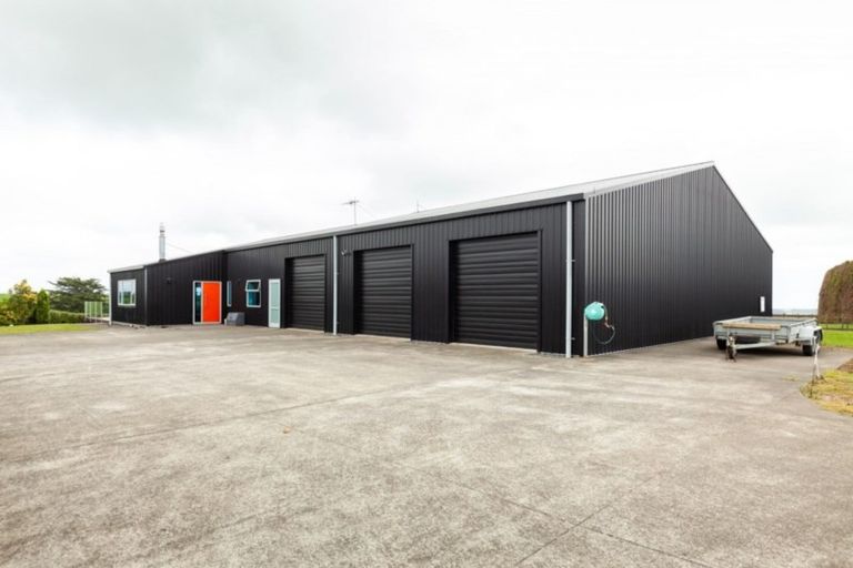 Photo of property in 866 Otaraoa Road, Tikorangi, Waitara, 4383