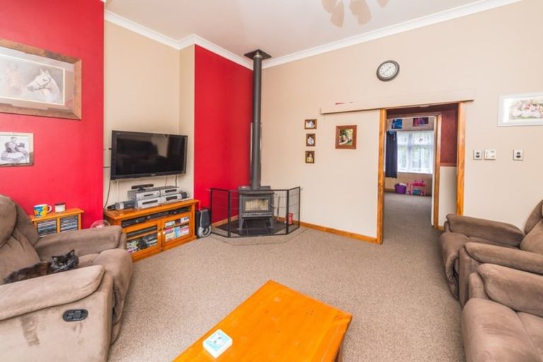 Photo of property in 6 Titoki Street, Castlecliff, Whanganui, 4501