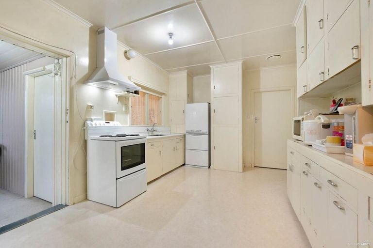 Photo of property in 42 Ranfurly Road, Papatoetoe, Auckland, 2104