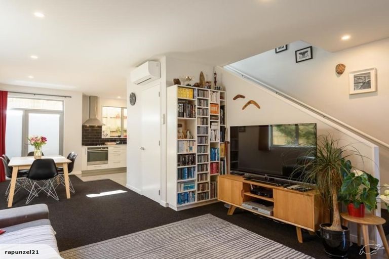 Photo of property in 8/59 The Parade, Island Bay, Wellington, 6023